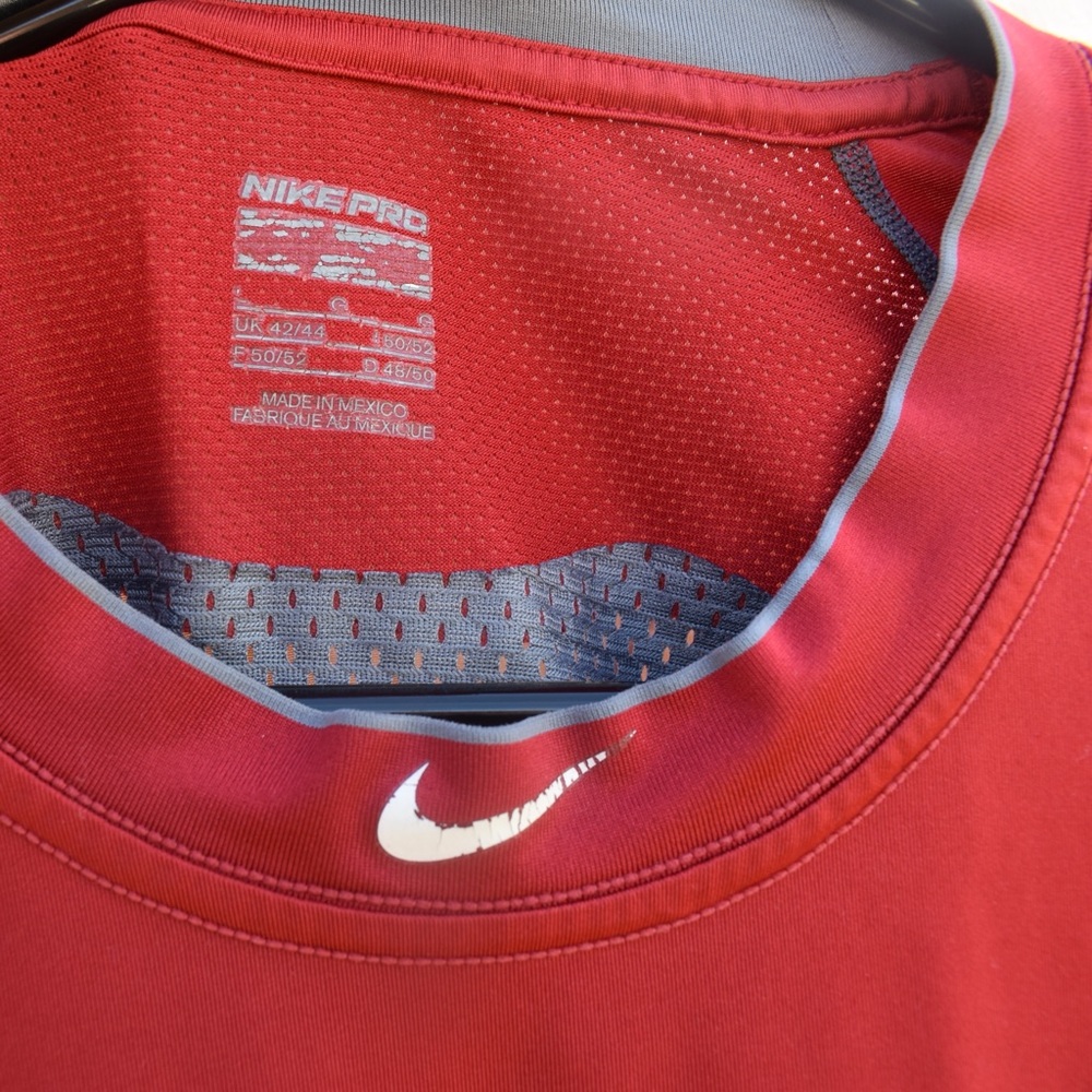 Nike Pro Large Tee